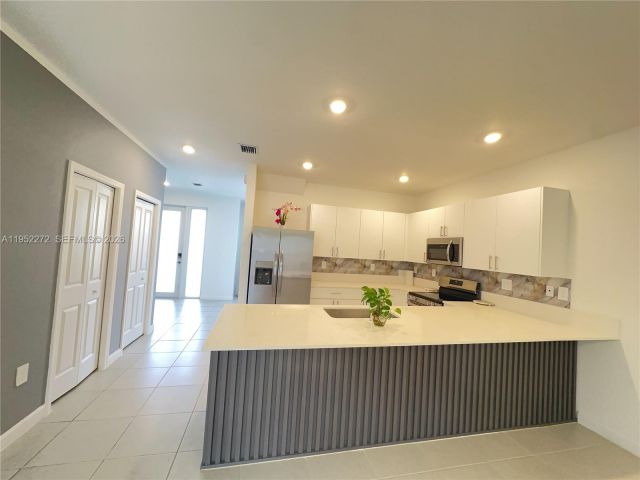 3-bedroom home for rent in Homestead - 12838 SW 243rd St 12838 - MondialRealty