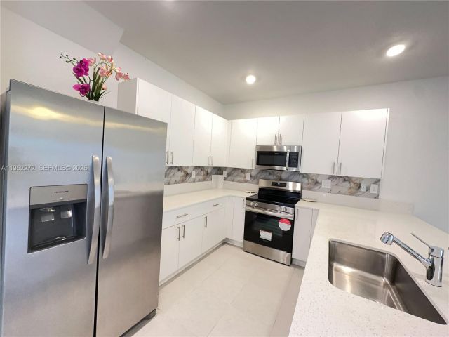 3-bedroom home for rent in Homestead - 12838 SW 243rd St 12838 - MondialRealty