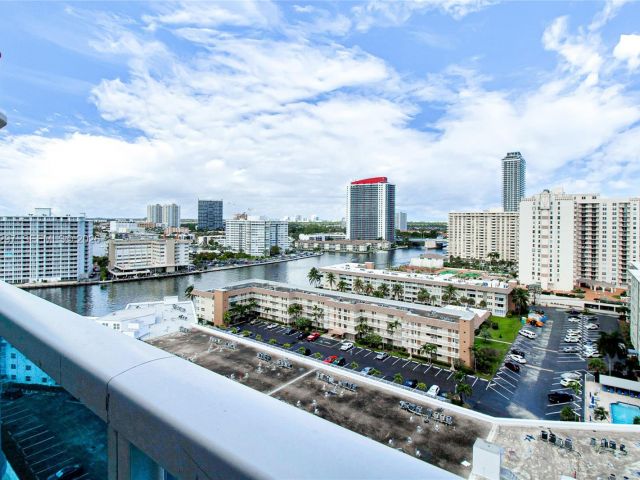 1-bedroom condo for rent in Hallandale Beach - 1945 S Ocean Dr 1410 - MondialRealty