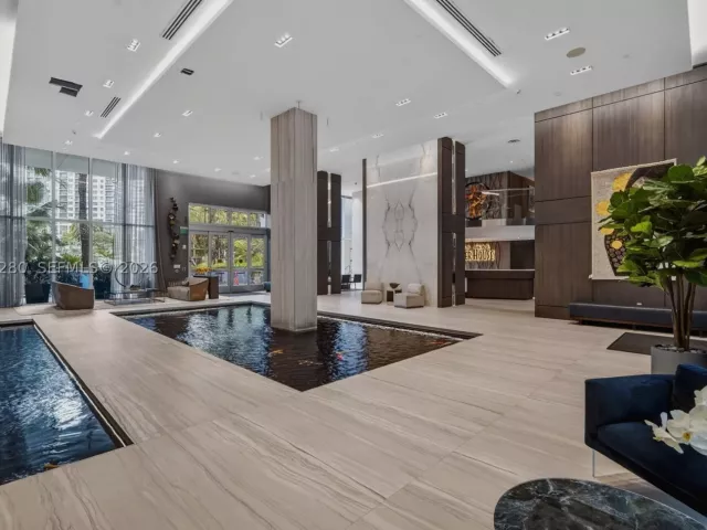 2-bedroom condo for sale in Fort Lauderdale - 333 Las Olas Way 3006 - MondialRealty