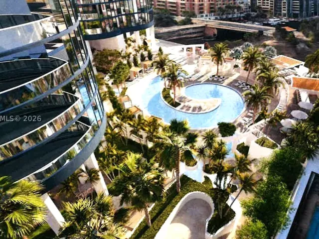 2-bedroom condo for sale in Fort Lauderdale - 333 Las Olas Way 3006 - MondialRealty