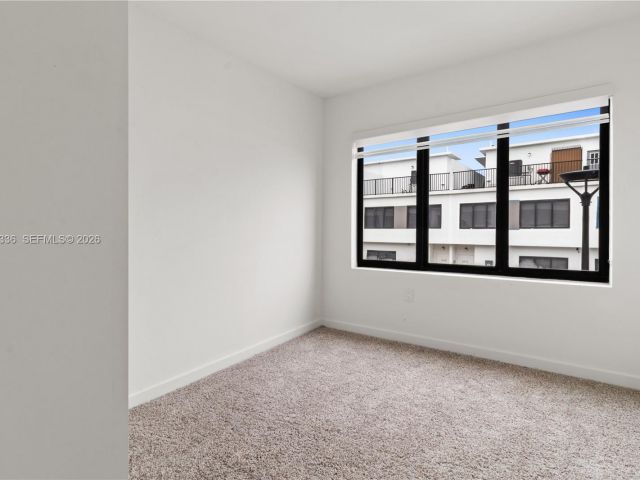 4-bedroom home for sale in Homestead - 14571 SW 261st St - MondialRealty