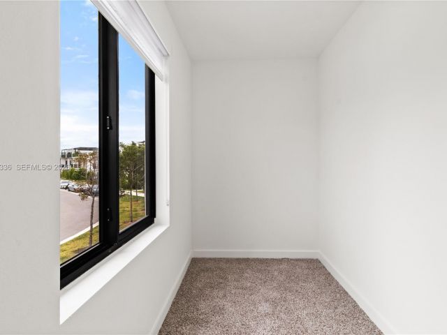 4-bedroom home for sale in Homestead - 14571 SW 261st St - MondialRealty