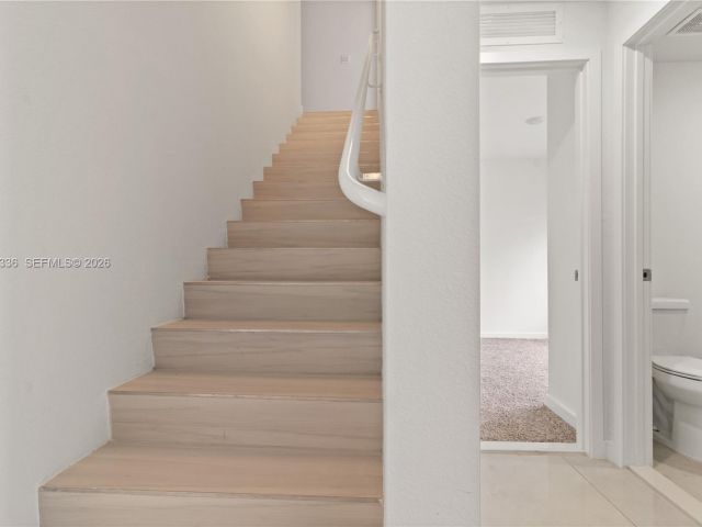 4-bedroom home for sale in Homestead - 14571 SW 261st St - MondialRealty