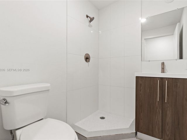 4-bedroom home for sale in Homestead - 14571 SW 261st St - MondialRealty