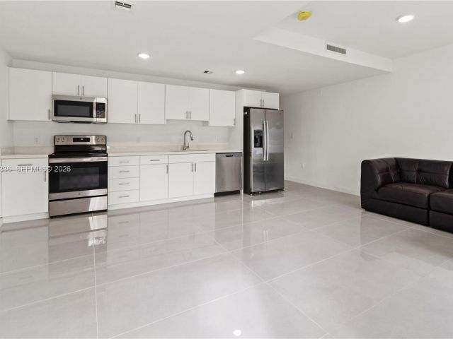 4-bedroom home for sale in Homestead - 14571 SW 261st St - MondialRealty