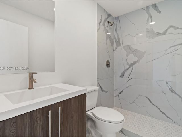 4-bedroom home for sale in Homestead - 14571 SW 261st St - MondialRealty