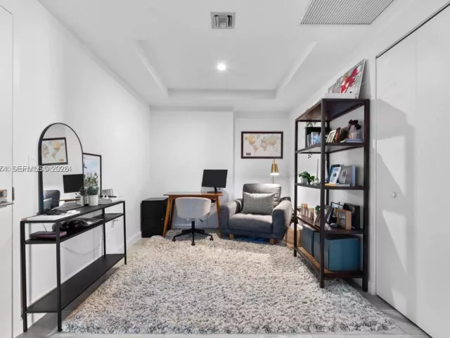 1-bedroom condo for sale in Miami - 55 SW 9th St 2305 - MondialRealty