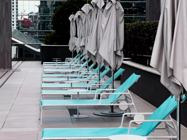 1-bedroom condo for sale in Miami - 55 SW 9th St 2305 - MondialRealty