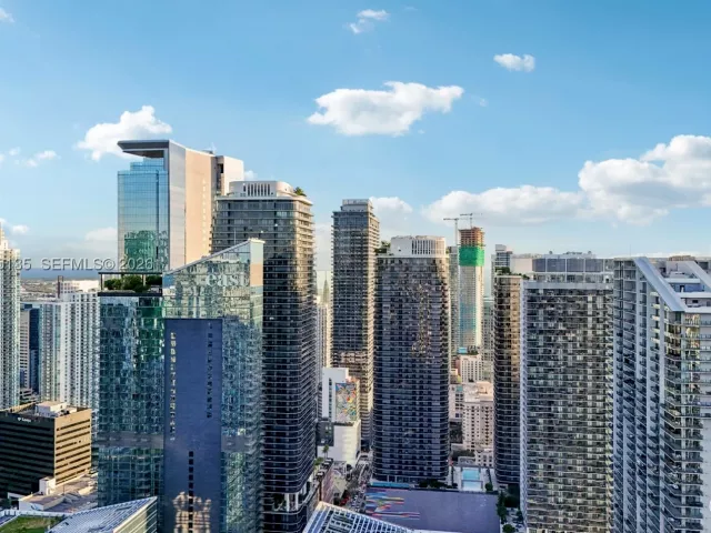 2-bedroom condo for sale in Miami - 801 S Miami Ave 3802 - MondialRealty