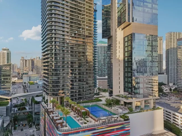 2-bedroom condo for sale in Miami - 801 S Miami Ave 3802 - MondialRealty