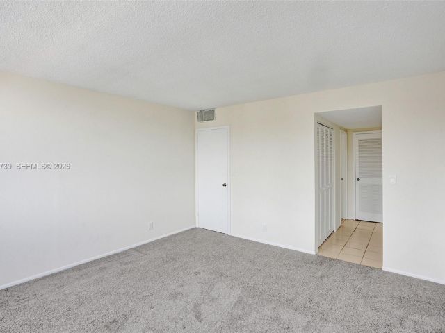 1-bedroom condo for rent in Hallandale Beach - 3140 S Ocean Dr 1909 - MondialRealty