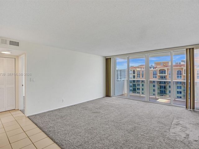 1-bedroom condo for rent in Hallandale Beach - 3140 S Ocean Dr 1909 - MondialRealty