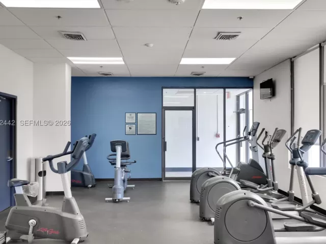 2-bedroom condo for rent in Sunny Isles Beach - 100 Bayview Dr 1008 - MondialRealty