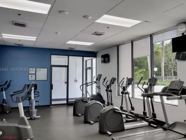 2-bedroom condo for rent in Sunny Isles Beach - 100 Bayview Dr 1008 - MondialRealty