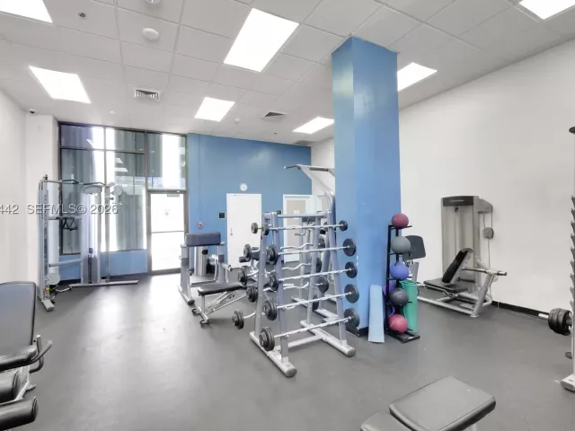 2-bedroom condo for rent in Sunny Isles Beach - 100 Bayview Dr 1008 - MondialRealty