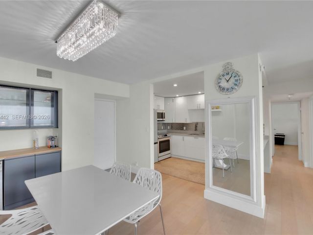 Apartment for rent  Unit #1008 - photo 7244683