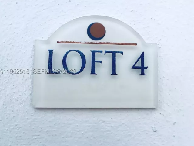 2-bedroom condo for rent in Miami Beach - 50 S Pointe Dr LOFT4 - MondialRealty