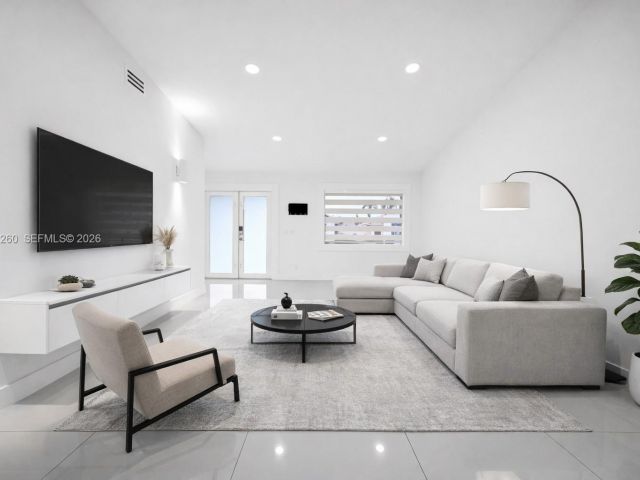 Home for sale at 13284 SW 39th Street - photo 7439342