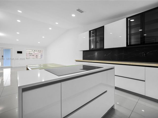 Home for sale at 13284 SW 39th Street - photo 7439352