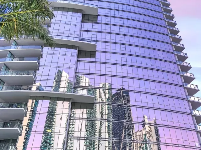 4-bedroom condo for sale in Miami - 851 NE 1st Ave 3411 - MondialRealty