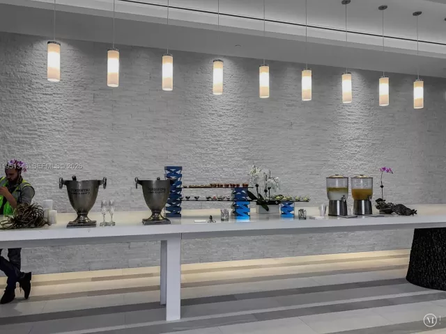 4-bedroom condo for sale in Miami - 851 NE 1st Ave 3411 - MondialRealty