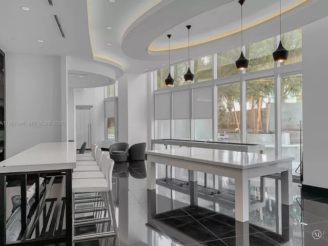 4-bedroom condo for sale in Miami - 851 NE 1st Ave 3411 - MondialRealty
