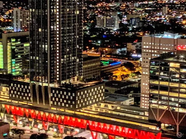 4-bedroom condo for sale in Miami - 851 NE 1st Ave 3411 - MondialRealty