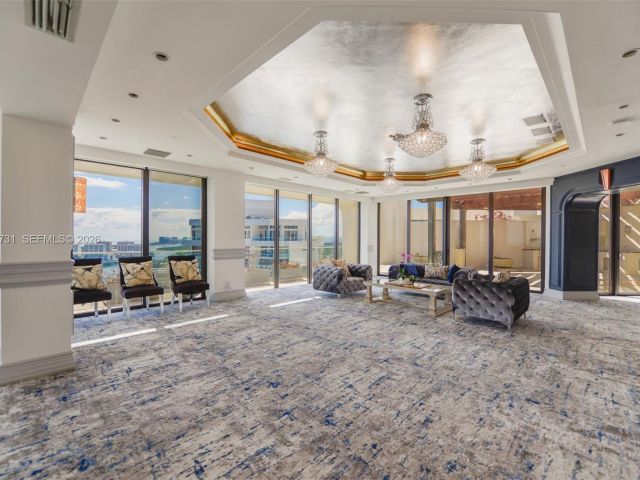 Apartment for sale  Unit #PH05 - photo 7289322