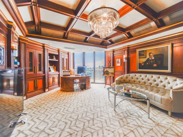 Apartment for sale  Unit #PH05 - photo 7289337