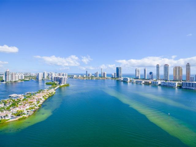 Apartment for sale  Unit #PH05 - photo 7289346