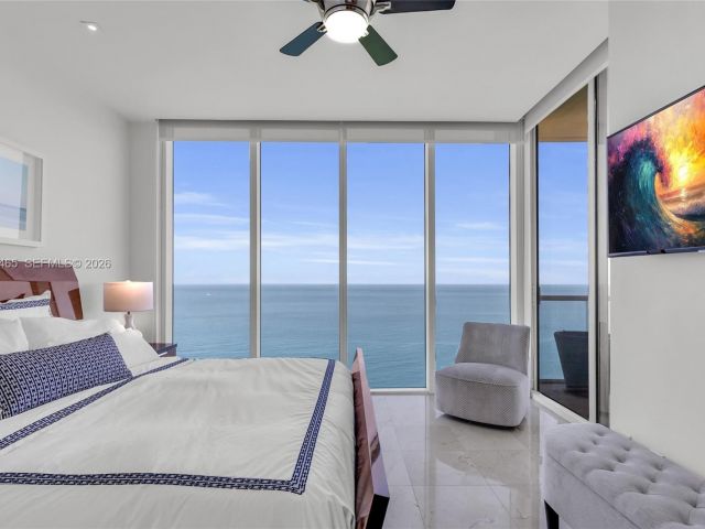 Apartment for rent  Unit #4202 - photo 7250448