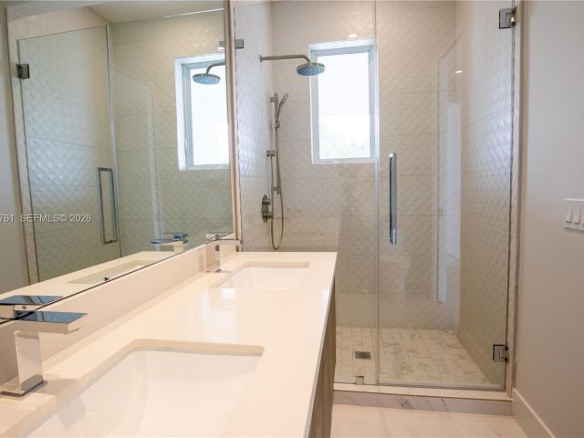 Home for sale at 3374 Day Ave #B - photo 7439506