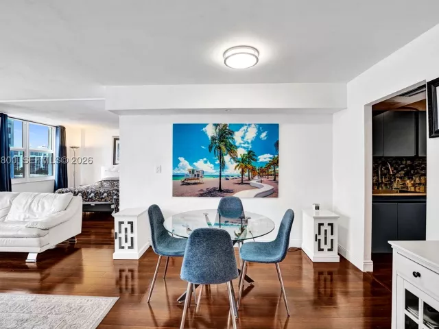 2-bedroom condo for rent in Hollywood - 2201 S Ocean Dr 608 - MondialRealty