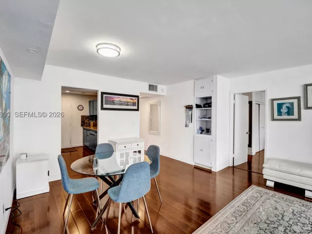 2-bedroom condo for rent in Hollywood - 2201 S Ocean Dr 608 - MondialRealty