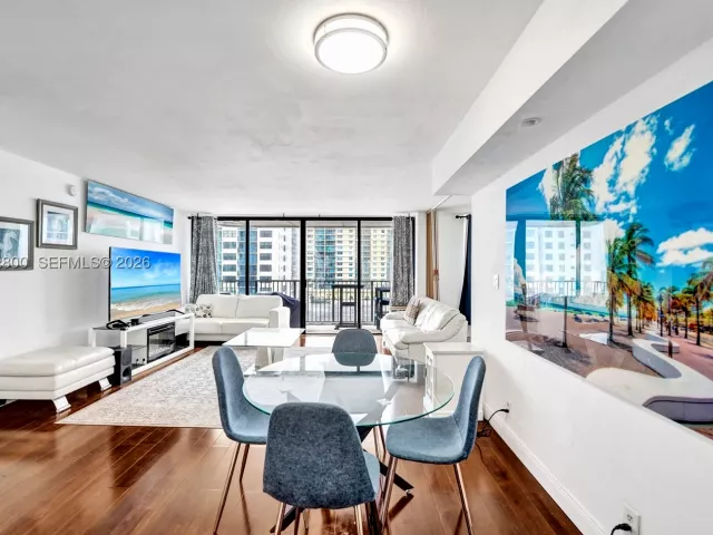 2-bedroom condo for rent in Hollywood - 2201 S Ocean Dr 608 - MondialRealty