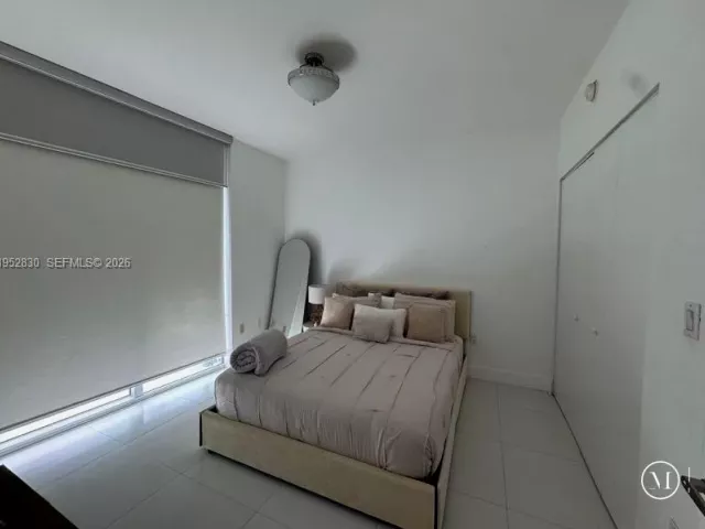 2-bedroom condo for rent in Miami - 92 SW 3rd St 3104 - MondialRealty