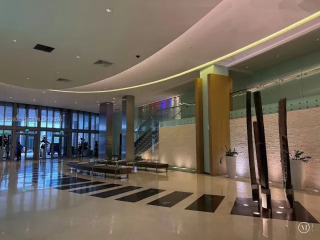 2-bedroom condo for rent in Miami - 92 SW 3rd St 3104 - MondialRealty