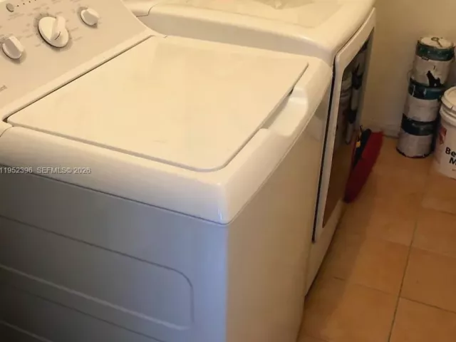 3-bedroom home for sale in Key Biscayne -  - MondialRealty