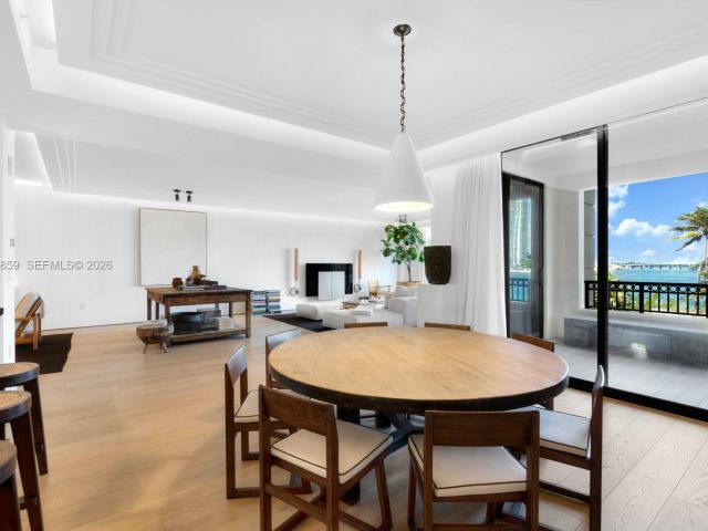 Apartment for sale  Unit #6822 - photo 7284291