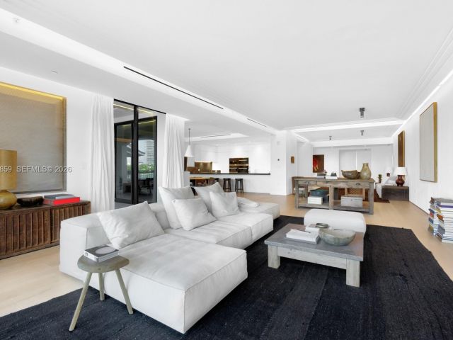 Apartment for sale  Unit #6822 - photo 7284292