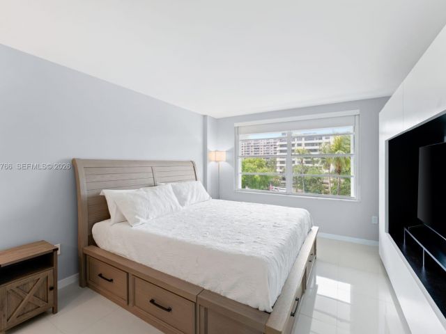 Apartment for sale  Unit #407 - photo 7260828