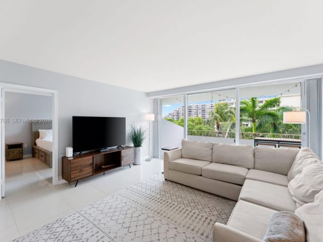 Apartment for sale  Unit #407 - photo 7260832