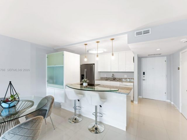 Apartment for sale  Unit #407 - photo 7260833