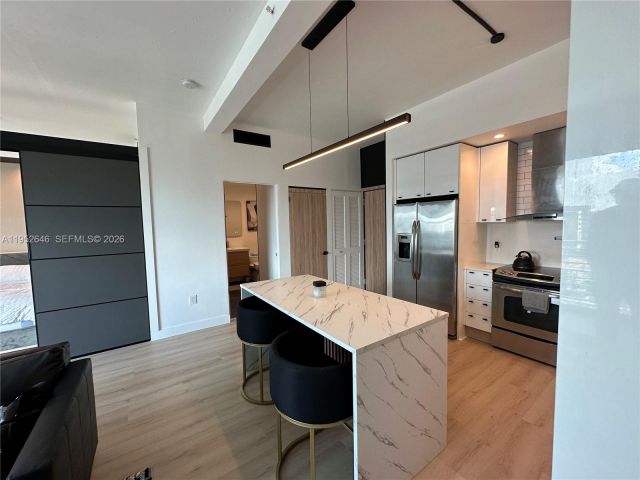 1-bedroom condo for rent in Miami - 234 NE 3rd St 1805 - MondialRealty