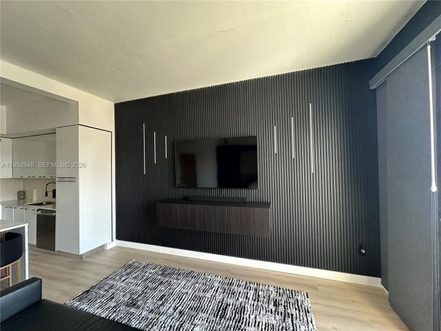 1-bedroom condo for rent in Miami - 234 NE 3rd St 1805 - MondialRealty