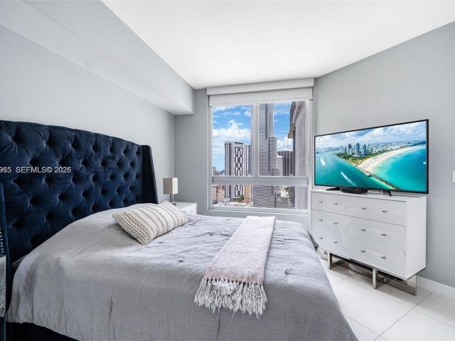 Apartment for sale  Unit #2505 - photo 7294513