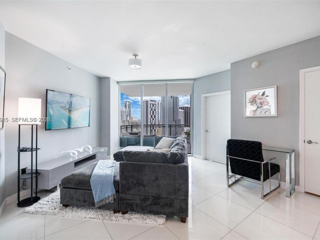 Apartment for sale  Unit #2505 - photo 7294520