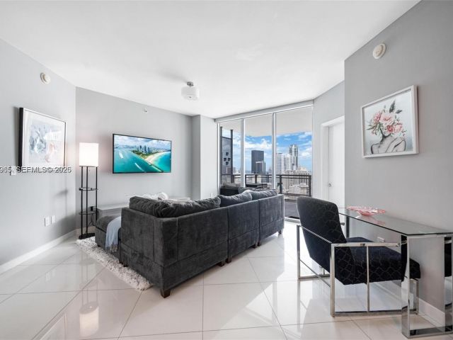 Apartment for sale  Unit #2505 - photo 7294522