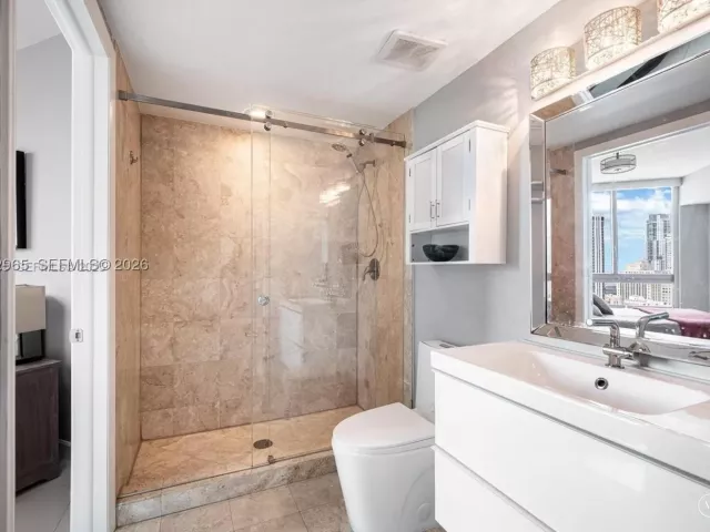 2-bedroom condo for sale in Miami - 350 S Miami Ave 2505 - MondialRealty